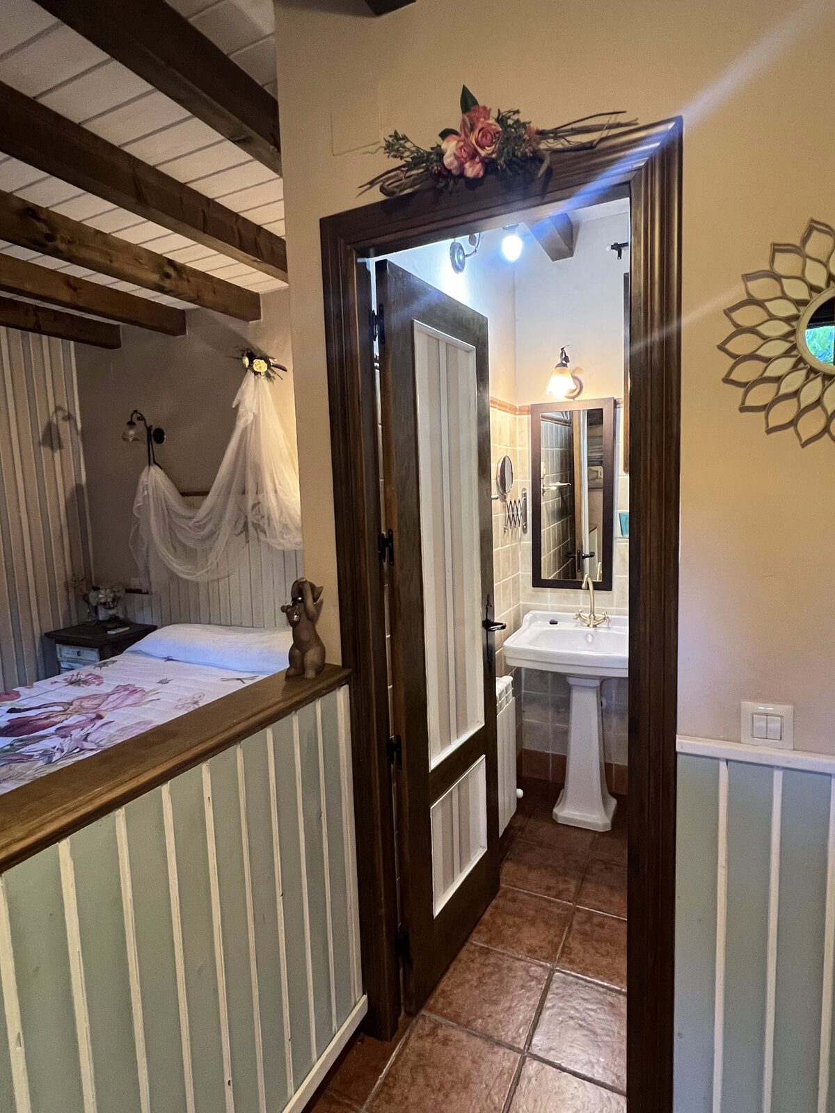 Habitación Aliso · Acceso al baño