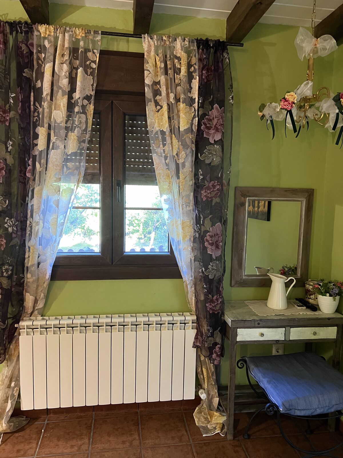 Habitación Pino · Ventana