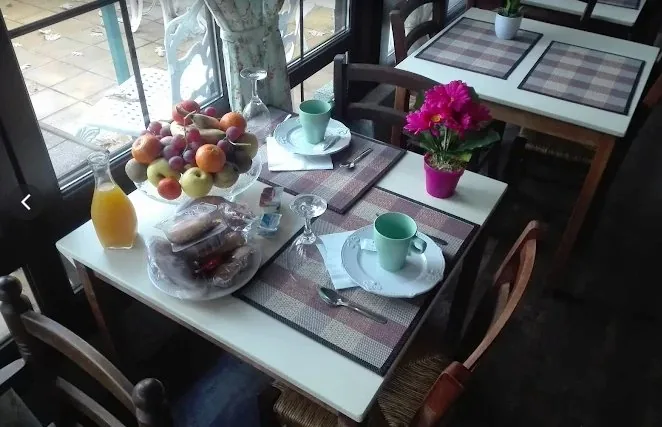 Desayuno incluido en hotel rural Arenas de San Pedro - El Marquesito Gredos